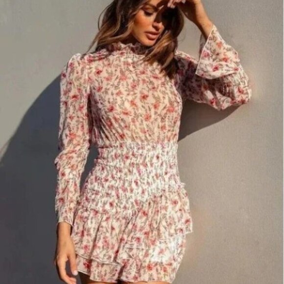 Princess Polly Dresses & Skirts - NWT Princess Polly Boho Chic Floral Layered Dress With Smocking, Size 2